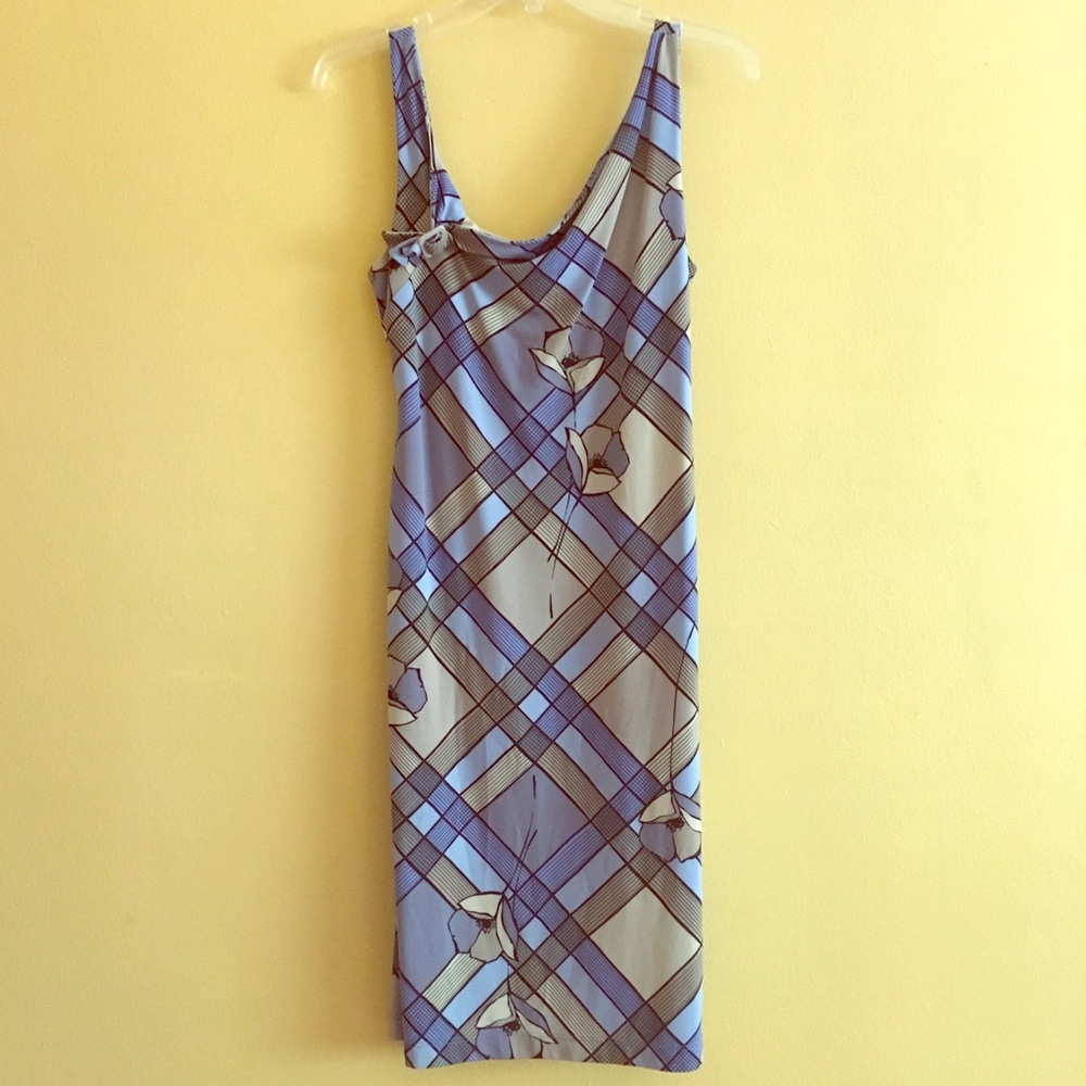 BCBGMAXAZRIA size M shift cocktail dress used
